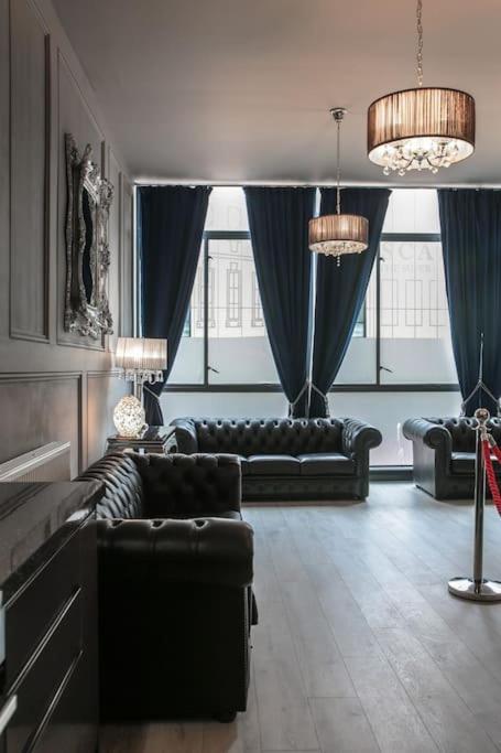The V.I.P Suite - Sleeps 24! Best For Large Groups Liverpool Exterior photo